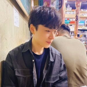 講師